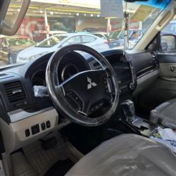 ميتسوبيشي باجيرو